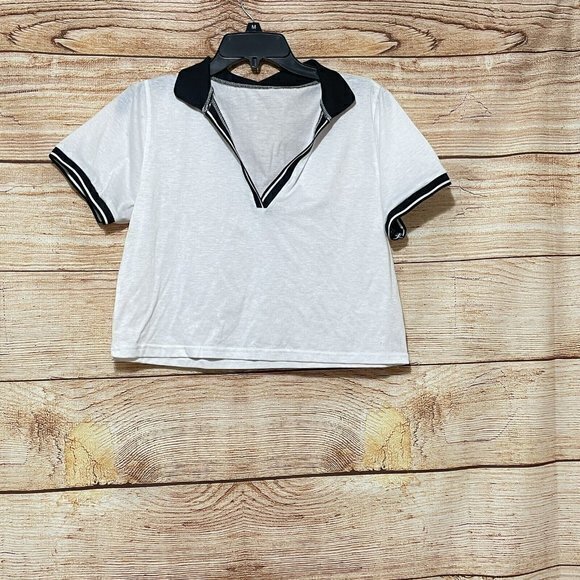 Shein Cropped V-neck Contrast Collar Short Sleeve Polo Size Small - Picture 4 of 5